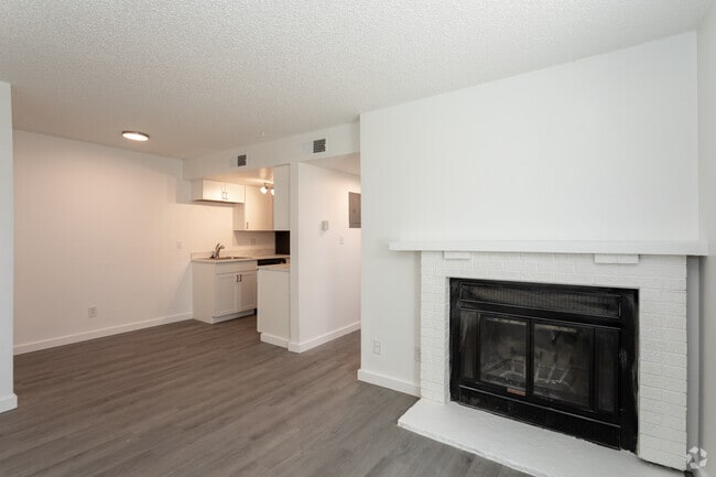 Trailpoint by Trion Living, Aurora, CO 80012 - photo 5