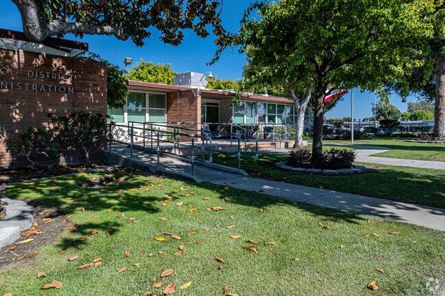 The admin building at Lincoln Elementary School in Paramount.
