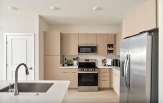 1105 Grassy Lake Dr, Davenport, FL 33837