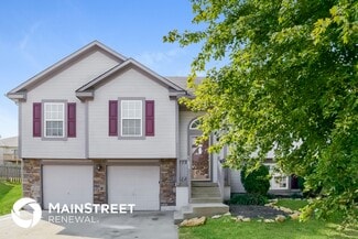 1413 NW High View Dr, Grain Valley, MO 64029