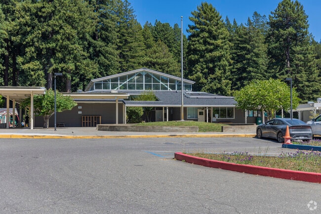 Salmon Creek Middle School is a charter elementary & middle school.