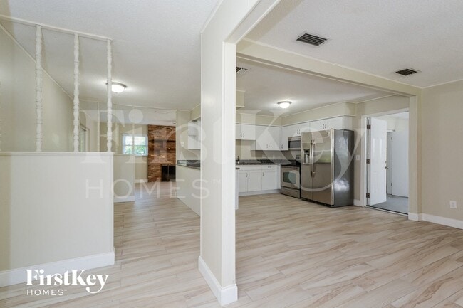 4936 Bobbie Ave, Lakeland, FL 33812 - photo 2