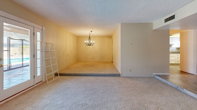 12811 N 44th Dr, Glendale, AZ 85304 - photo 2