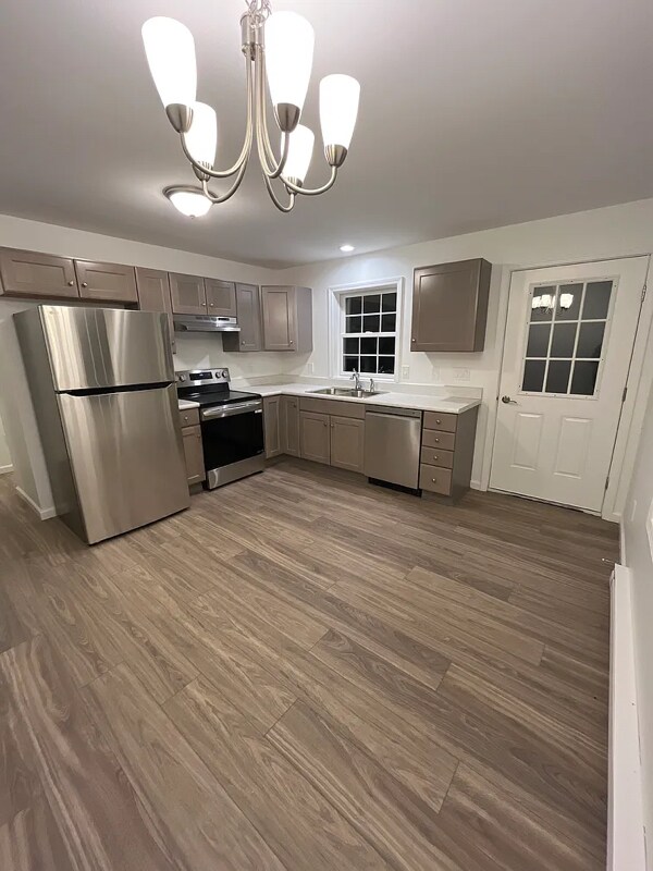 156 Grove Ave, Groton, CT 06340 - photo 3