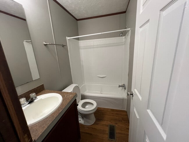 133 Burch St, Hopkinsville, KY 42240 - photo 7