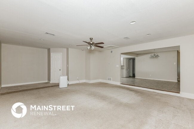 5621 Bonnie Wayne St, Haltom City, TX 76117 - photo 6