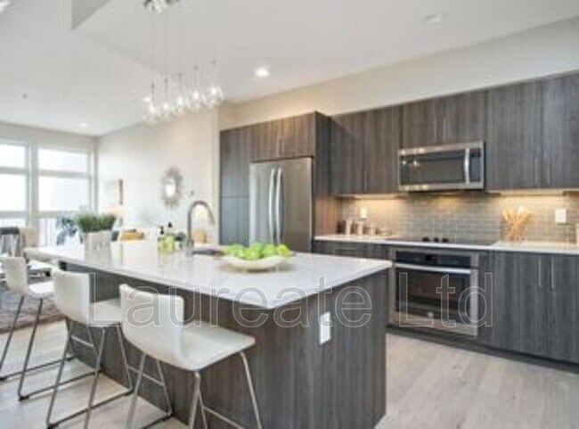 3198 Blake St unit 504, Denver, CO 80205 - photo 2