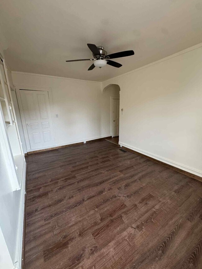 635 Chestnut St unit 1, Pottstown, PA 19464 - photo 4