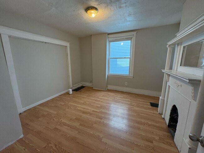 207 Dunseith St unit House, Pittsburgh, PA 15213 - photo 7