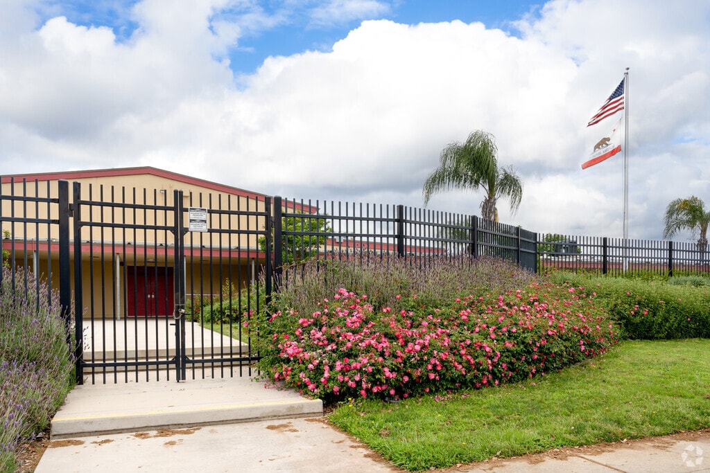 Center Middle School in the city of Azusa.
