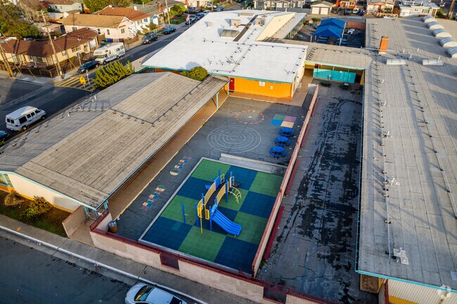 Grant Elementary School has a spacious playground for children in Richmond.