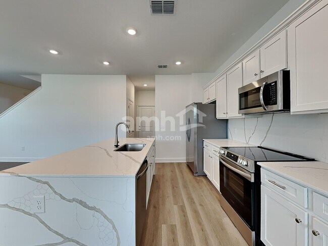 16434 Cheyanne Ct, Parrish, FL 34219 - photo 3