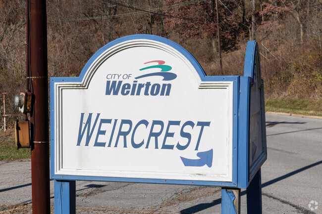 Weircrest is a neighborhood with just two roads that lead into it, both up steep hills.