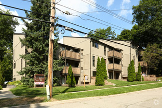 227 Beal St, East Lansing, MI 48823
