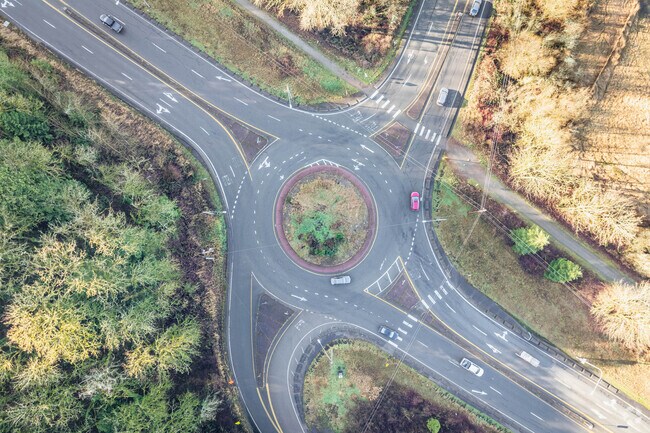 The intersection of Northeast 124th Street and SR-203 gets folks in and out of Novelty.