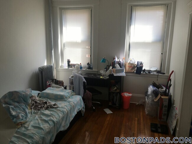 1258 Commonwealth Ave unit 3, Allston, MA 02134 - photo 4