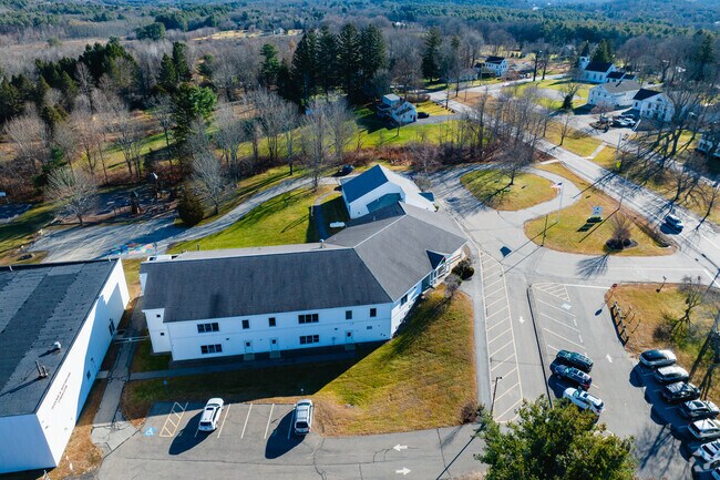 South Hampton Barnard School provides a well-rounded education and promotes academic excellence.