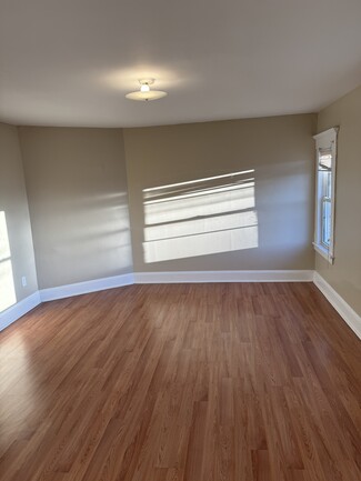 896 Howard Ave Unit 896 Howard Ave. 3rd Floor, Bridgeport, CT 06605
