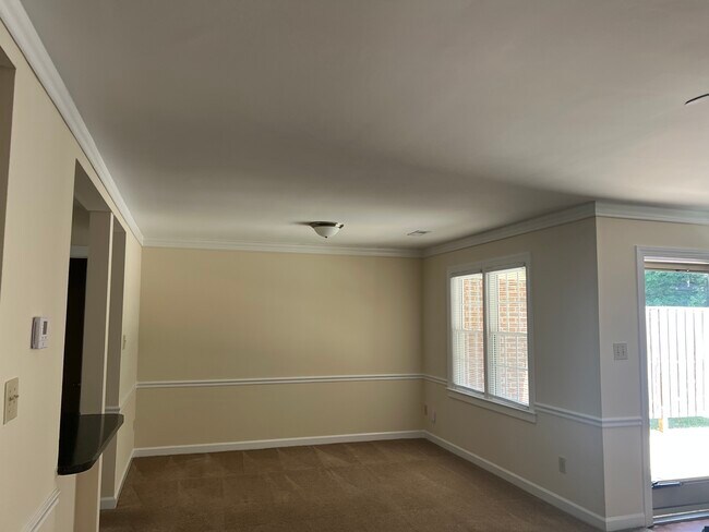 2505 Saint Christopher Cir SW unit Apartment J, Wilson, NC 27893 - photo 5