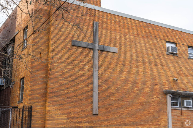 The Ethical Community Charter school earns an overall score of B- on Niche.