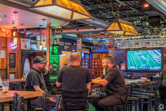 Hopscotch Kitchen & Bar near Camelot Bel-Aire is a trendy American restaurant for locals.