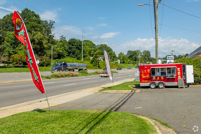 Brookshire Boulevard is a major thoroughfare and home to many up and coming food trucks.