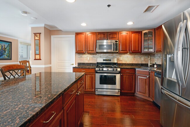 70 Adams St unit 4L, Hoboken, NJ 07030 - photo 6