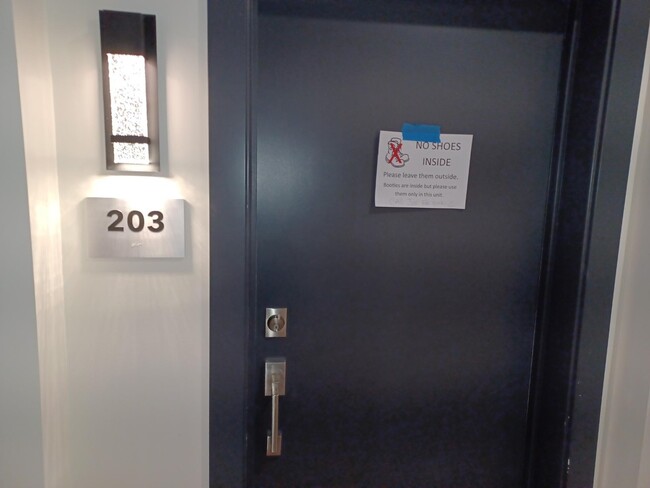 Entry to CONDO 203