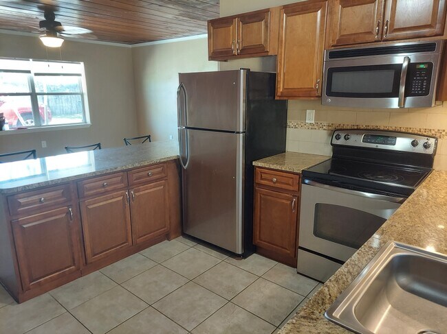 327 Lee Ave, Satellite Beach, FL 32937 - photo 6