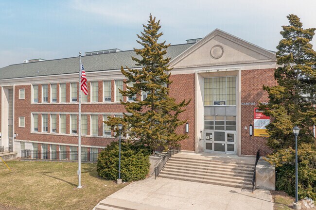 Campus Elementary School serves students K-5 in Grand Rapids, Michigan.