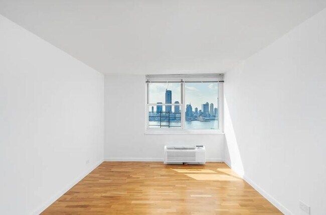 70 Little W St unit 811, New York, NY 10004 - photo 5