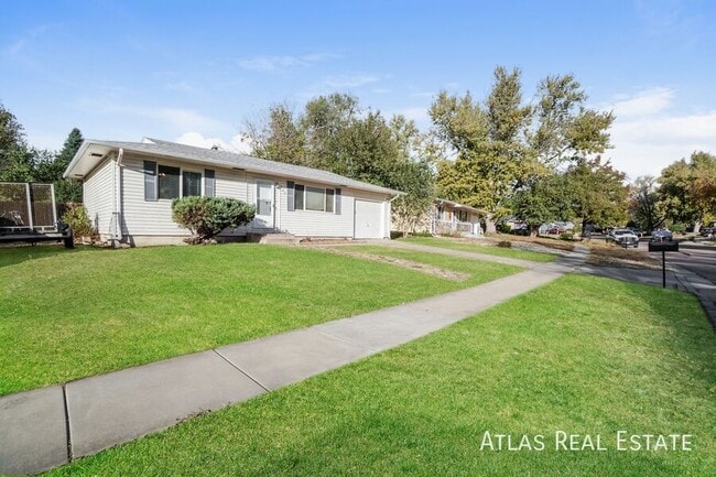 828 Querida Dr, Colorado Springs, CO 80909 - photo 2