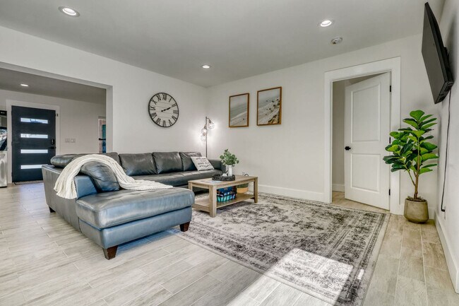 106 Playmore Dr unit ID1346491P, Venice, FL 34293 - photo 4