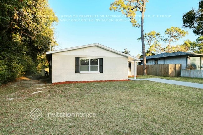 15740 Sea Pines Dr, Hudson, FL 34667 - photo 2