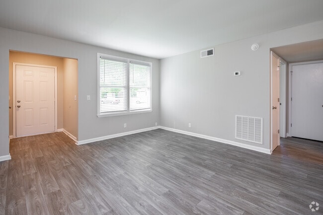 2BR, 1BA - 900SF - Living Room