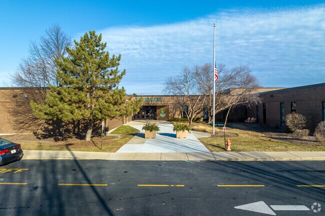 Greenbrook Elementary School has a student-teacher ratio of 10 to 1.