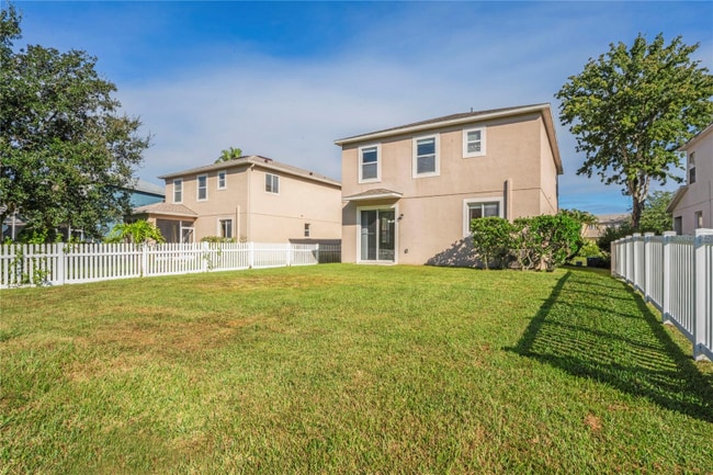 27004 Stillbrook Dr, Wesley Chapel, FL 33544 - photo 3