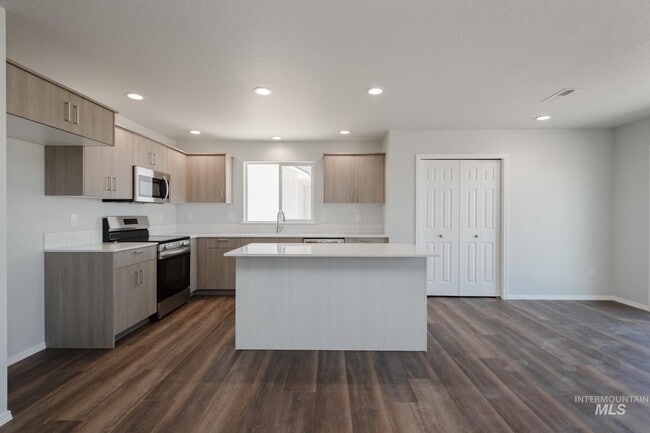 16354 Backfill Ave, Caldwell, ID 83607 - photo 5