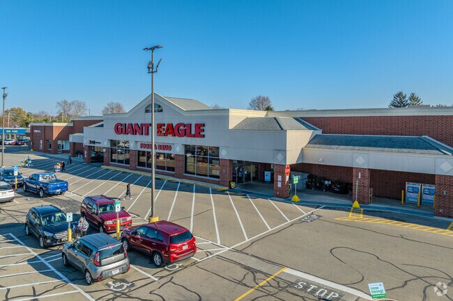 Giant Eagle in Pickerington is a go-to spot for groceries, specialty items, and more.