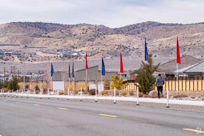 New home communities are actively springing up in Spanish Springs, with plenty of open trail space for runners.