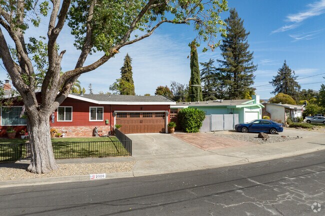 Beard residences are primarily ranch-style homes.