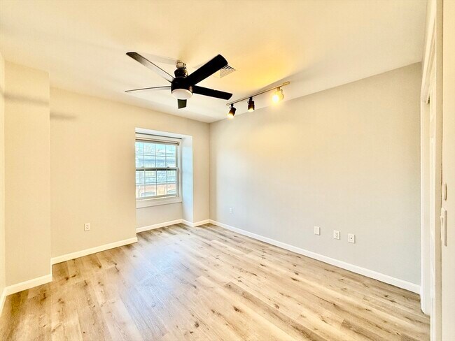 47 Berlin St unit 2, Quincy, MA 02170 - photo 5