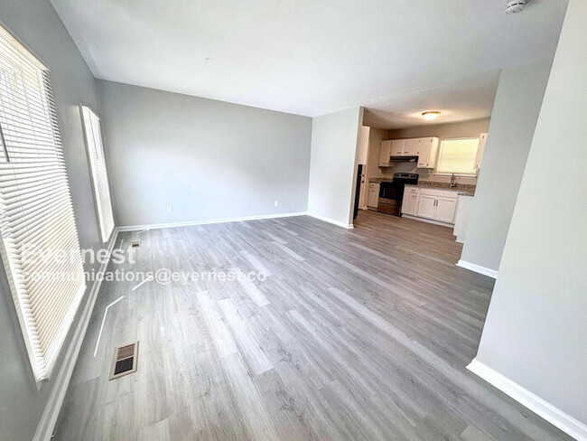 700 15th Ct NW, Birmingham, AL 35215 - photo 4