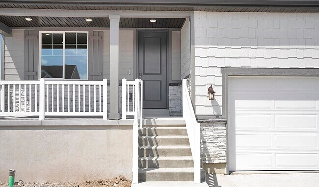 1991 E Burger St, Lake Point, UT 84074 - photo 4