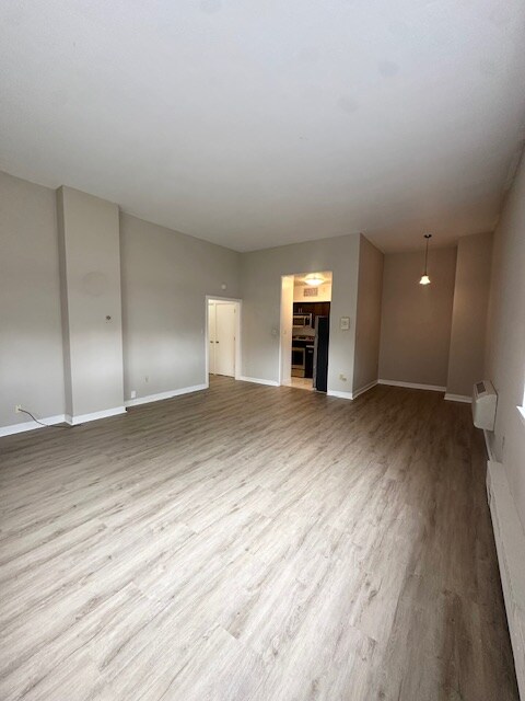 1121 N Waverly Place Unit 101, Milwaukee, WI 53202