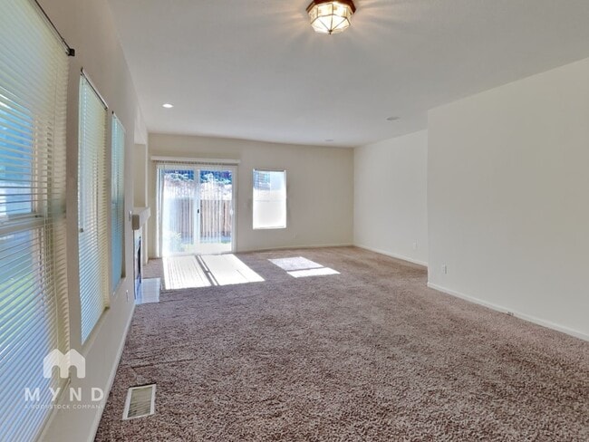 5518 Spandrell Cir, Sparks, NV 89436 - photo 2