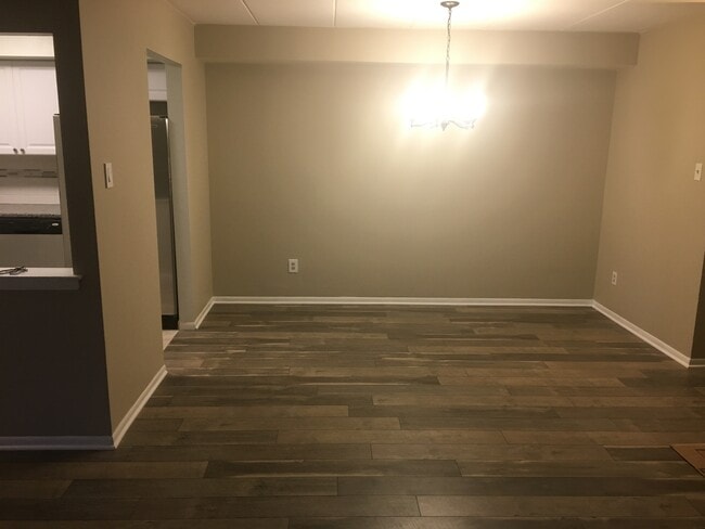 57003 Delaire Landing Rd, Philadelphia, PA 19114 - photo 7