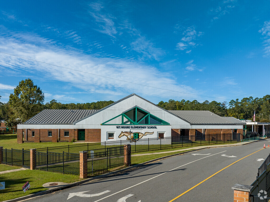W.T. Moore Elementary is a K-5 with Pre-K school located in NE Tallahassee.