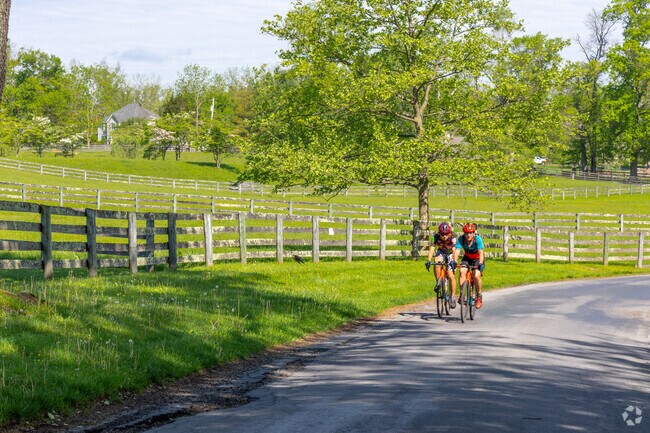 Scenic country roads and rolling hills make Franklin Township a favorite for cyclists seeking peaceful, picturesque rides.