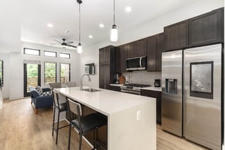 1505 Pallister St, Detroit, MI 48206